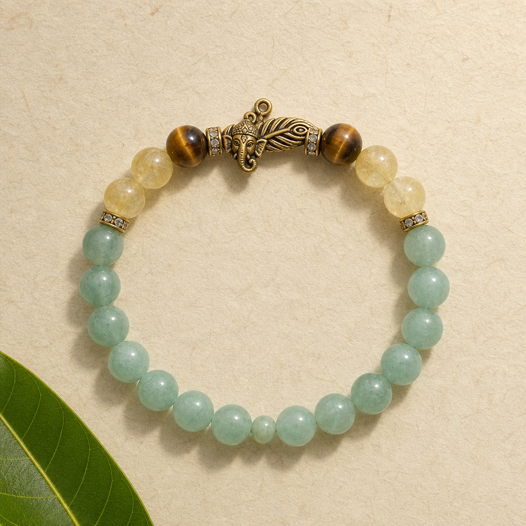 Lucky Charm Bracelet — Product photo